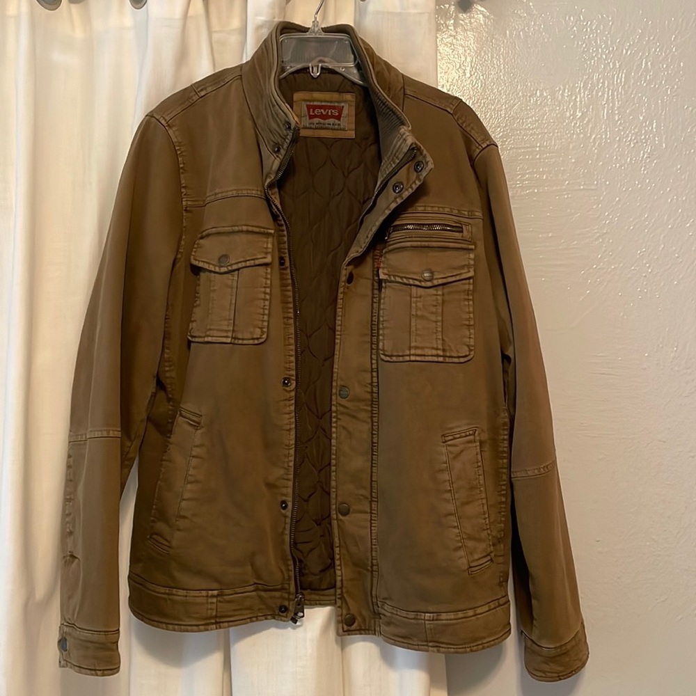 New without tags. Levi’s